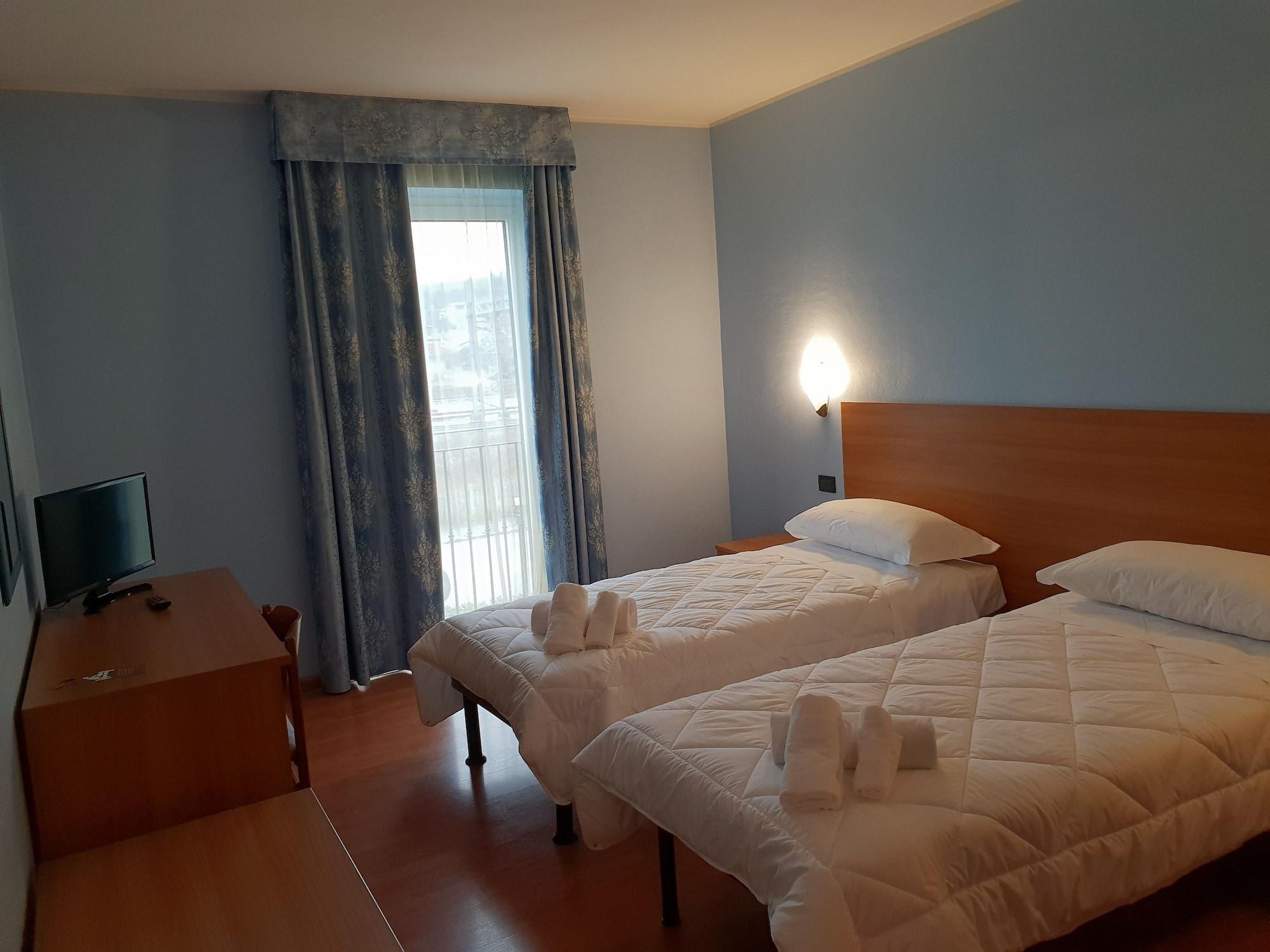 Risthotel Airport Hotel 3*
